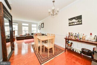 402 N Thomas St in Arlington, VA - Foto de edificio - Building Photo