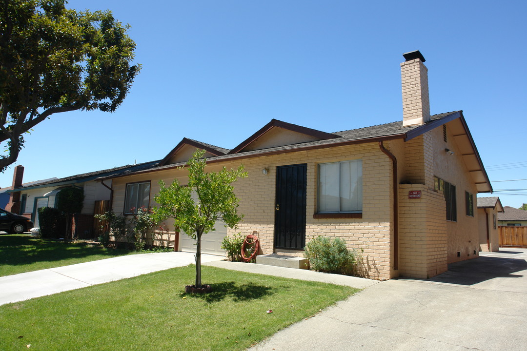 761 Nevin Way in San Jose, CA - Foto de edificio