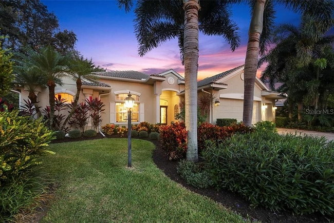 4801 Edgemont Ct in Sarasota, FL - Foto de edificio - Building Photo