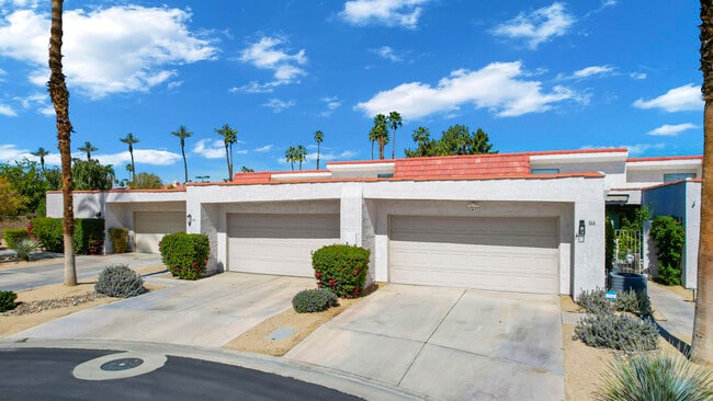 166 Wimbledon Ct in Palm Desert, CA - Building Photo - Building Photo