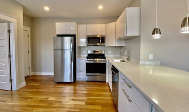 167 Hampshire St, Unit 167 in Cambridge, MA - Building Photo - Building Photo