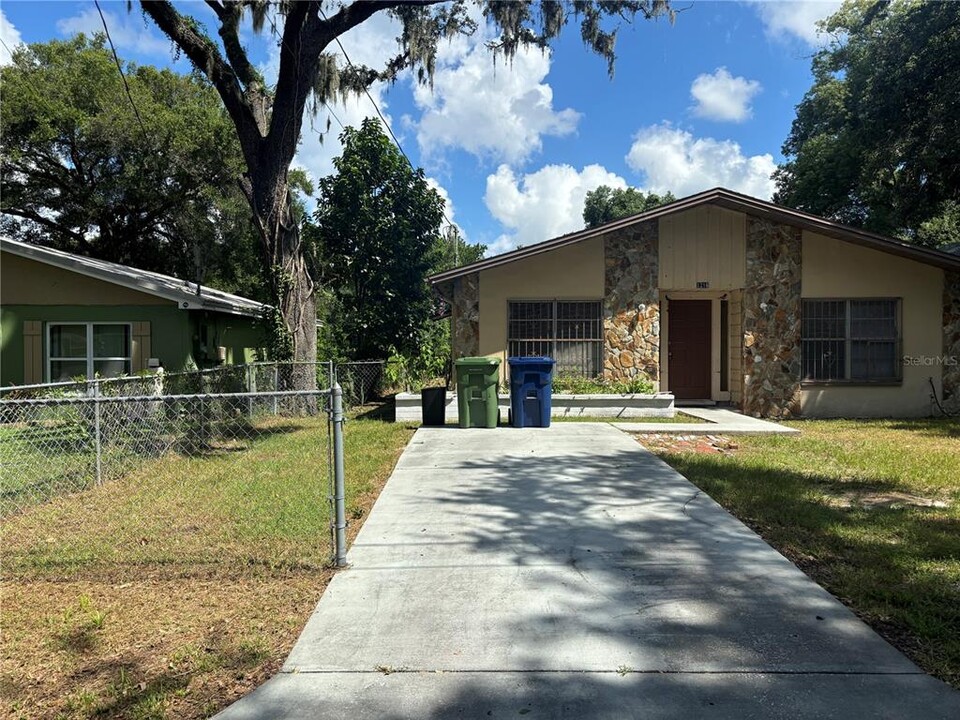 1216 E Cayuga St in Tampa, FL - Building Photo