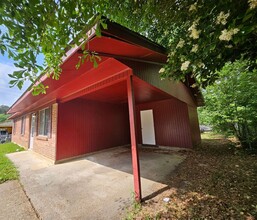 207 Hickory St in New Llano, LA - Building Photo - Building Photo