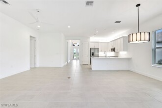 12444 Violet Way in Naples, FL - Building Photo - Building Photo