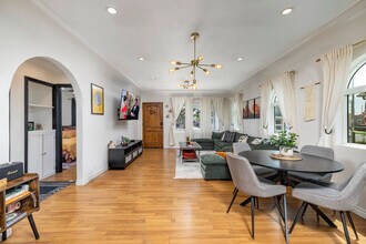 5447 Lime Ave in Long Beach, CA - Building Photo - Building Photo