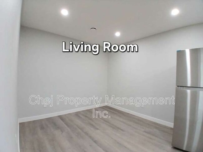 16211-16219 19 Ave SW in Edmonton, AB - Building Photo - Building Photo