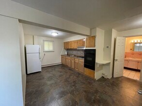 11 Munn Pl, Unit 1 in Yonkers, NY - Foto de edificio - Building Photo