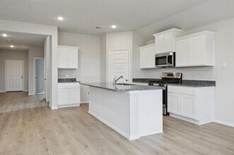 511 Frst Hvn Dr in Van Alstyne, TX - Building Photo - Building Photo