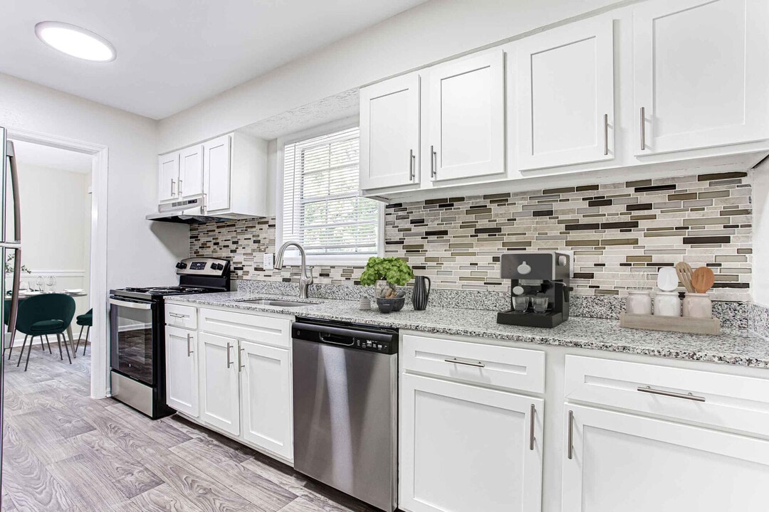 Elea in Marietta, GA - Building Photo