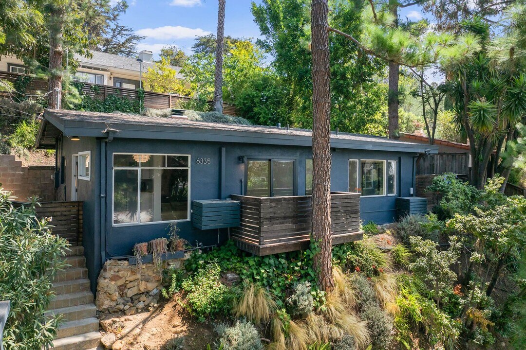 6335 Longview Ave in Los Angeles, CA - Building Photo