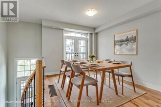 1094 Beachcomber Rd in Mississauga, ON - Building Photo - Building Photo