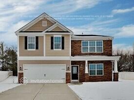 108 Rippling Water Dr in Mount Holly, NC - Building Photo