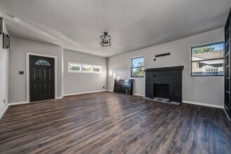 1209 Stanley Ave SW in Ardmore, OK - Building Photo - Building Photo