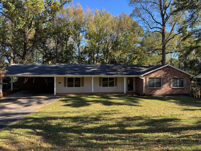 420 Deerwood Dr in Gastonia, NC - Foto de edificio - Building Photo