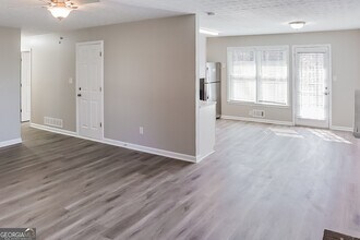 87 Oak Landing Cir in Douglasville, GA - Building Photo - Building Photo