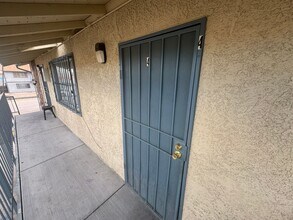 4775 Lucite Ln in Las Vegas, NV - Foto de edificio - Building Photo