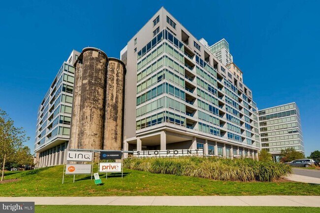 property at 1200 Steuart St