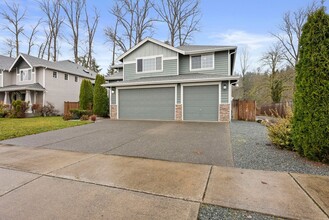 1504 Daffodil Ave NE in Orting, WA - Building Photo - Building Photo