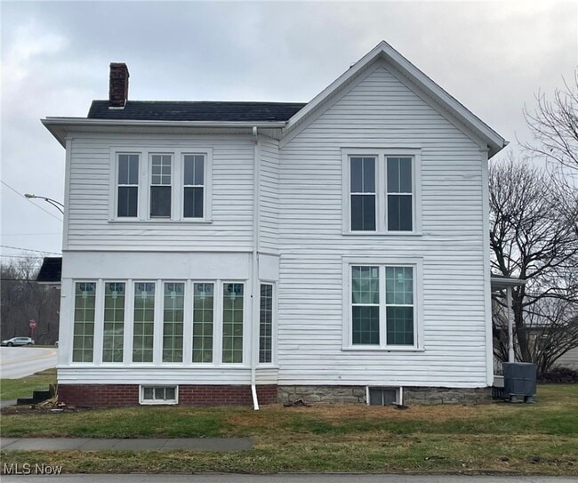 property at 501 S 9th St