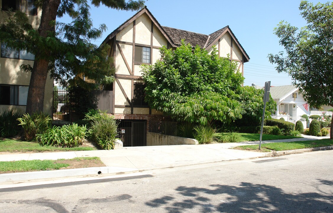 437 Ivy St in Glendale, CA - Building Photo