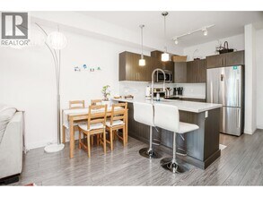 12070-12227 227 St in Maple Ridge, BC - Building Photo - Building Photo