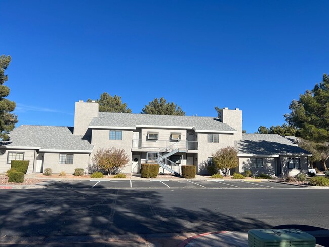 2845 Blue Bonnet Dr in Henderson, NV - Building Photo - Building Photo