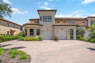 10063 Crooked Crk Dr in Venice, FL - Building Photo