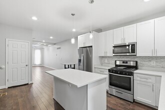 1251 Carroll St in Baltimore, MD - Foto de edificio - Building Photo