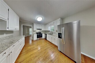 6627 Windwood Cir in Douglasville, GA - Building Photo - Building Photo