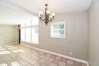 780 Le Brun Dr in Jacksonville, FL - Building Photo - Building Photo