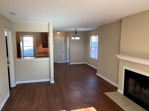 826 Selwyn Place Rd in Charlotte, NC - Building Photo - Building Photo