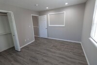 3611 Hermitage Rd photo'