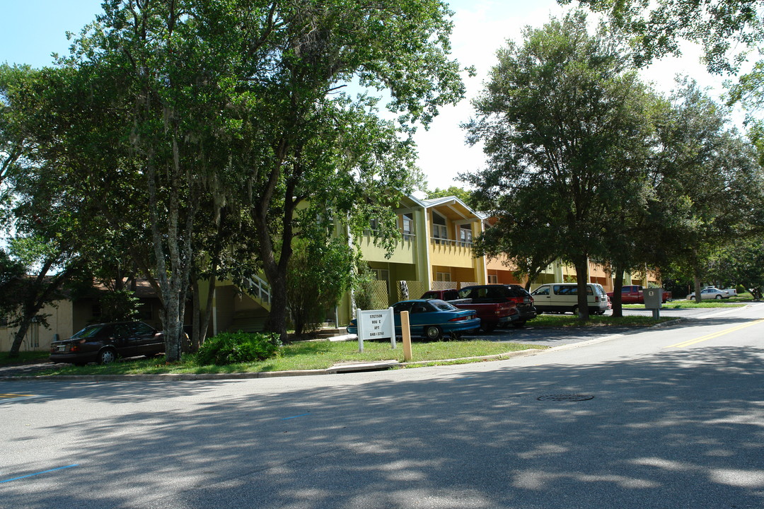 155 E Stetson Ave in DeLand, FL - Foto de edificio