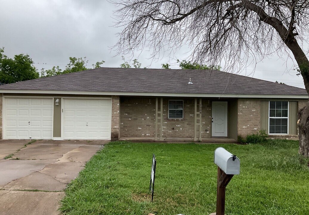 1208 Preswick Cir in Harker Heights, TX - Building Photo
