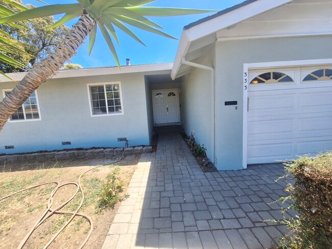 333 Dahlia St