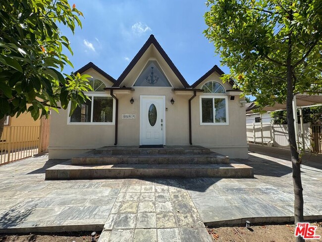 property at 5049 Hesperia Ave