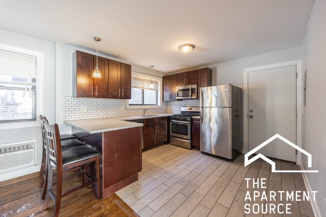 property at 6807 N Ridge Blvd