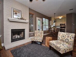 7508 Windrush Dr in Austin, TX - Building Photo - Building Photo