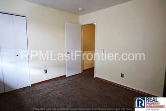 925 E 45th Ct-Unit -4 in Anchorage, AK - Building Photo - Building Photo