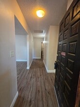 3720 W Hillsdale Ave in Visalia, CA - Foto de edificio - Building Photo