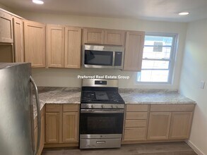 142 Spencer St, Unit 2 in Boston, MA - Building Photo - Building Photo