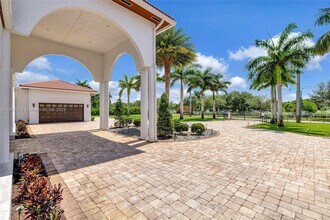 4610 SW 178th Ave in Southwest Ranches, FL - Building Photo - Building Photo