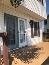 1285 Cobble Creek Cir in Bloomington, IN - Building Photo - Building Photo