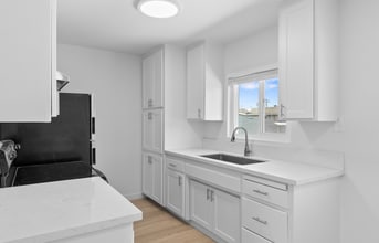 14437 Telegraph Rd, Unit 70 in Whittier, CA - Building Photo - Building Photo