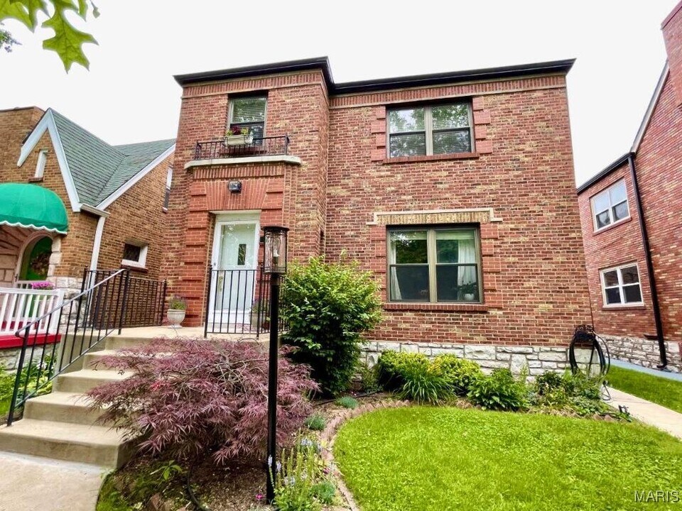 6527 Devonshire Ave in St. Louis, MO - Building Photo