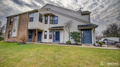 3003 Lighthouse Ln in Sayreville, NJ - Building Photo - Building Photo