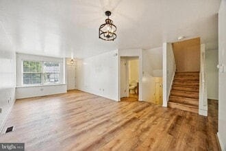 48 Woodstream Ct in Mantua, NJ - Building Photo - Building Photo