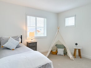 Woodhelm Townhomes in Lake Elmo, MN - Building Photo - Building Photo