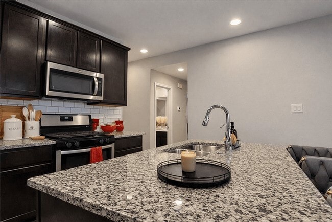 1502 Ashford Bend Ln in Missouri City, TX - Building Photo - Building Photo