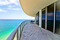 9703 Collins Ave, Unit PH 2700 in Bal Harbour, FL - Building Photo - Building Photo